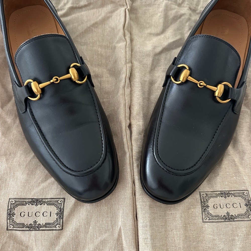 Men’s Gucci Black Leather Loafers with Horsebit Detail